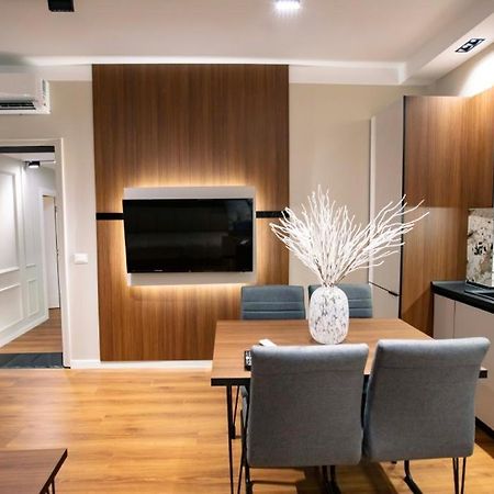 Luxury Apartment At Condor Center Tiranë Luaran gambar