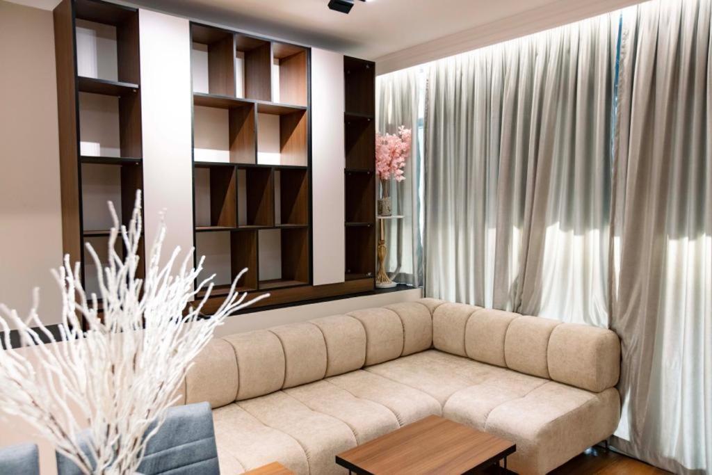 Luxury Apartment At Condor Center Tiranë Luaran gambar